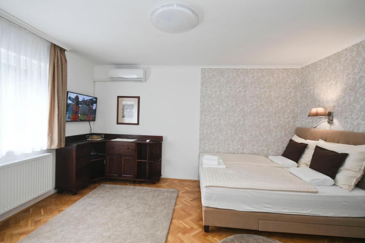 Vicente's Apartment Eger